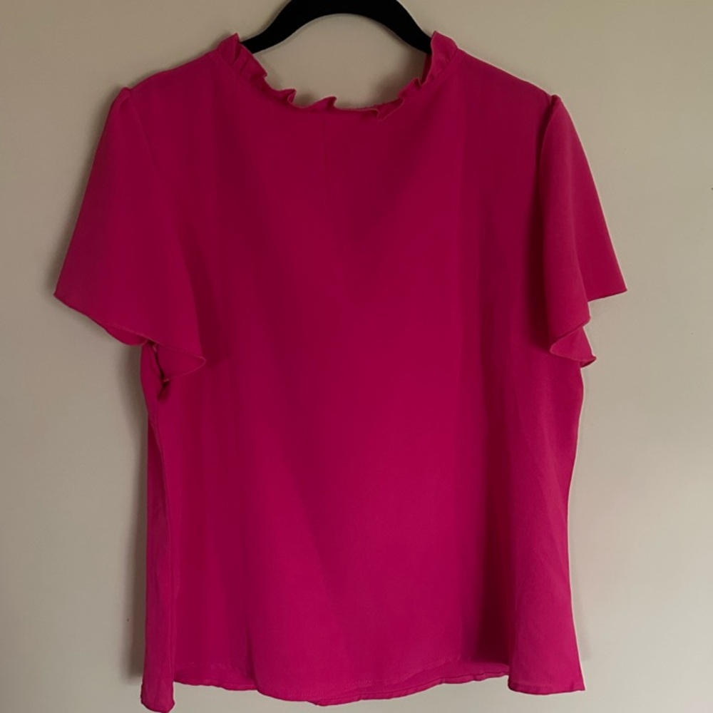 ❗️3/15 Sale❗️SHEIN Pink Ruffled Short Sleeve Blouse